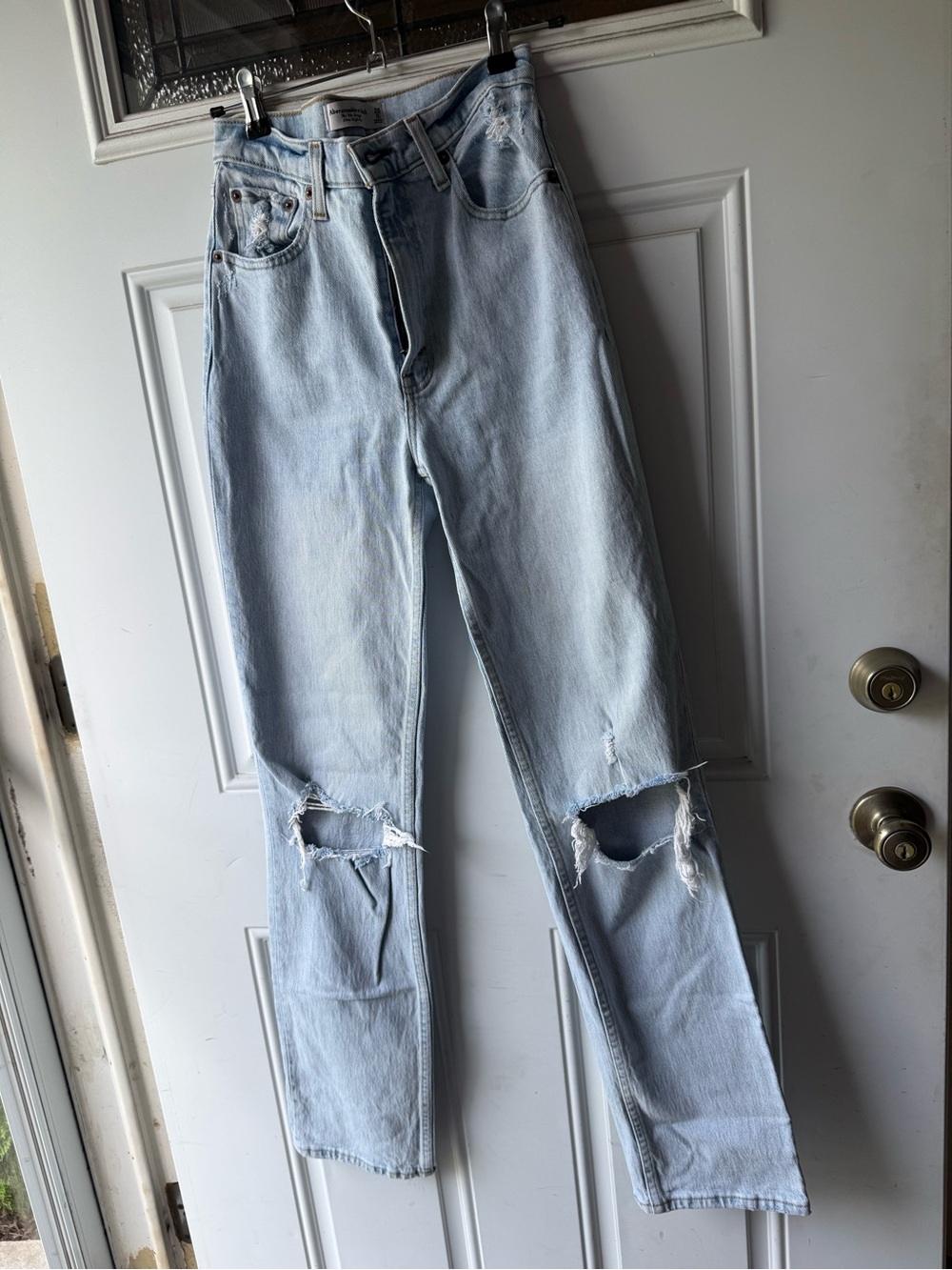 Abercrombie & Fitch 90’s Straight Ultra High Rise Jean